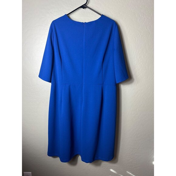 NWT Donna Morgan Plus Size Crew Neck Mini Dress with Elbow Flutter Sleeves 22W - Picture 3 of 7